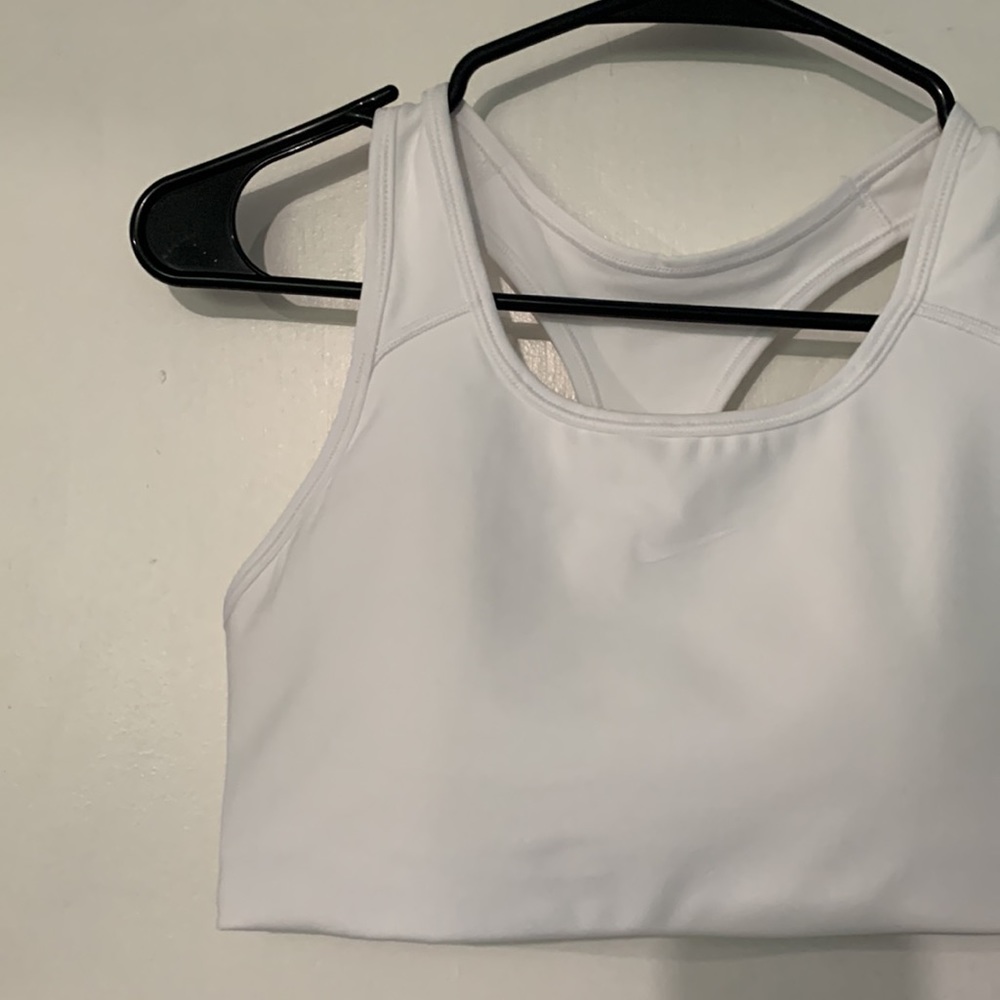 Nike - bra - Picture 2 of 10